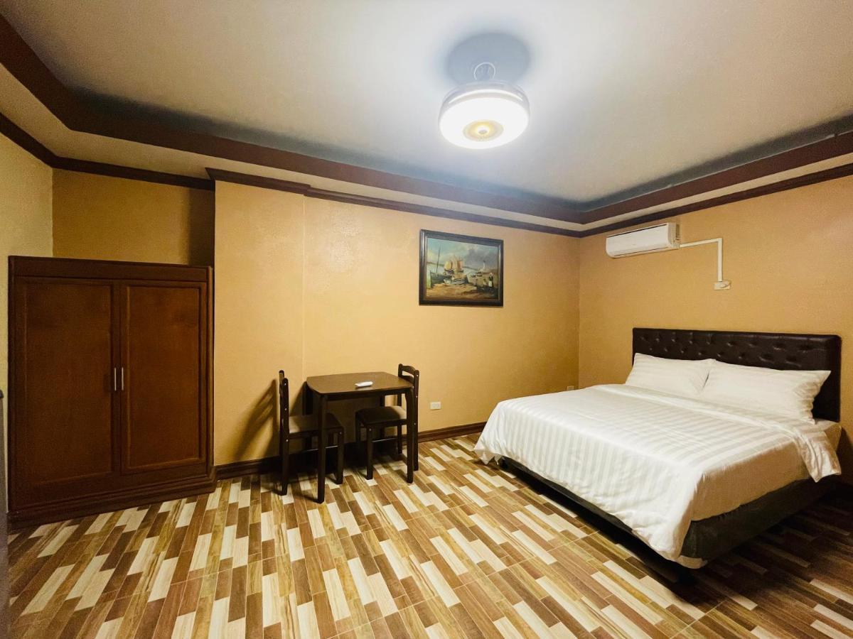 Drake Hotel Angeles City Exterior foto